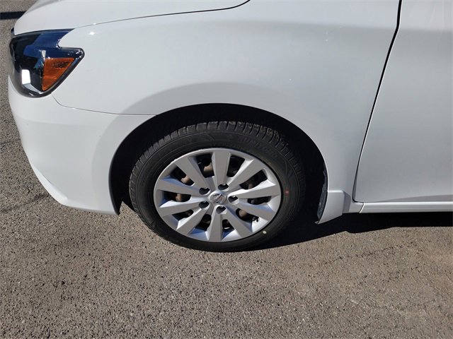 Used 2017 Nissan Sentra S image 5