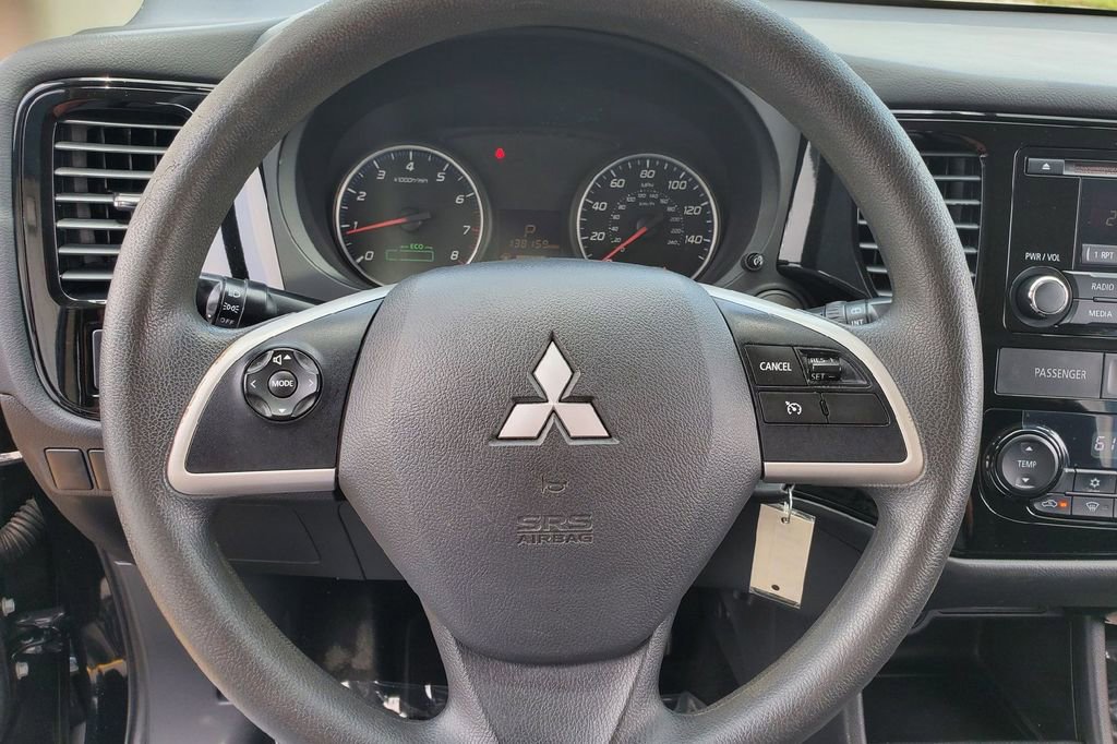 Used 2014 Mitsubishi Outlander ES FWD image 6