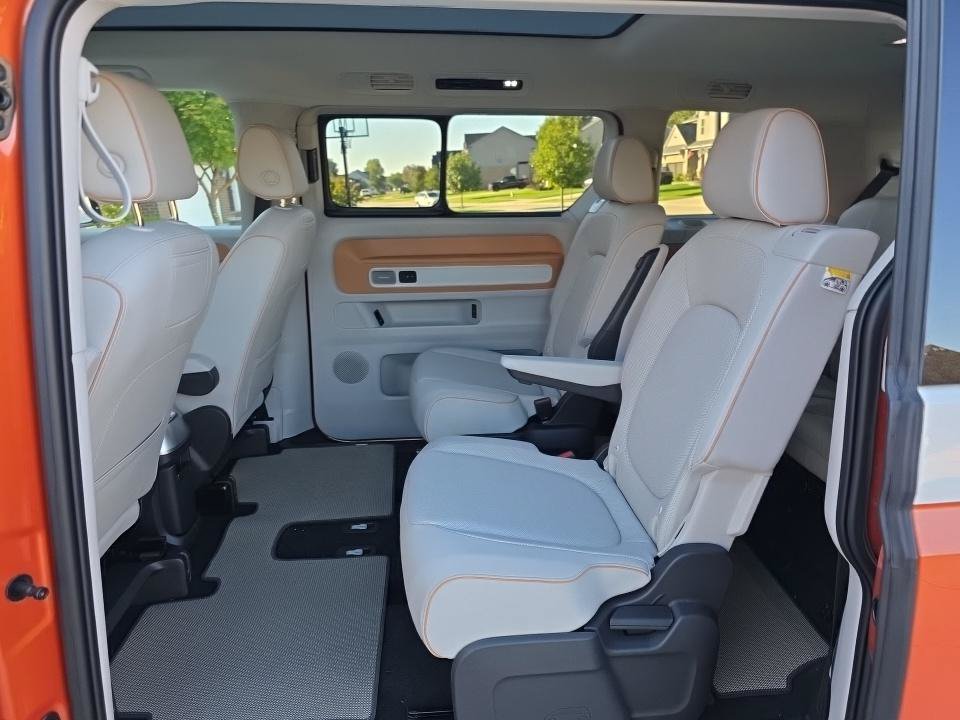 Used 2025 Volkswagen ID. Buzz Pro S Plus AWD/4WD image 6