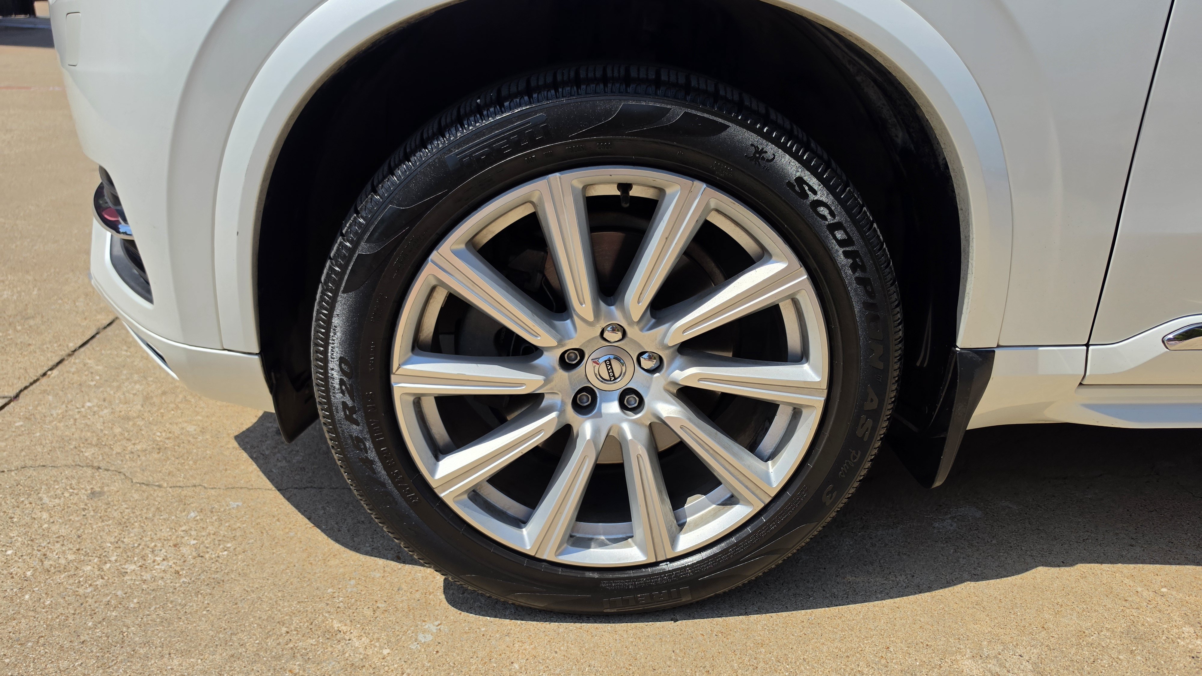 Used 2016 Volvo XC90 T6 Inscription AWD/4WD image 13