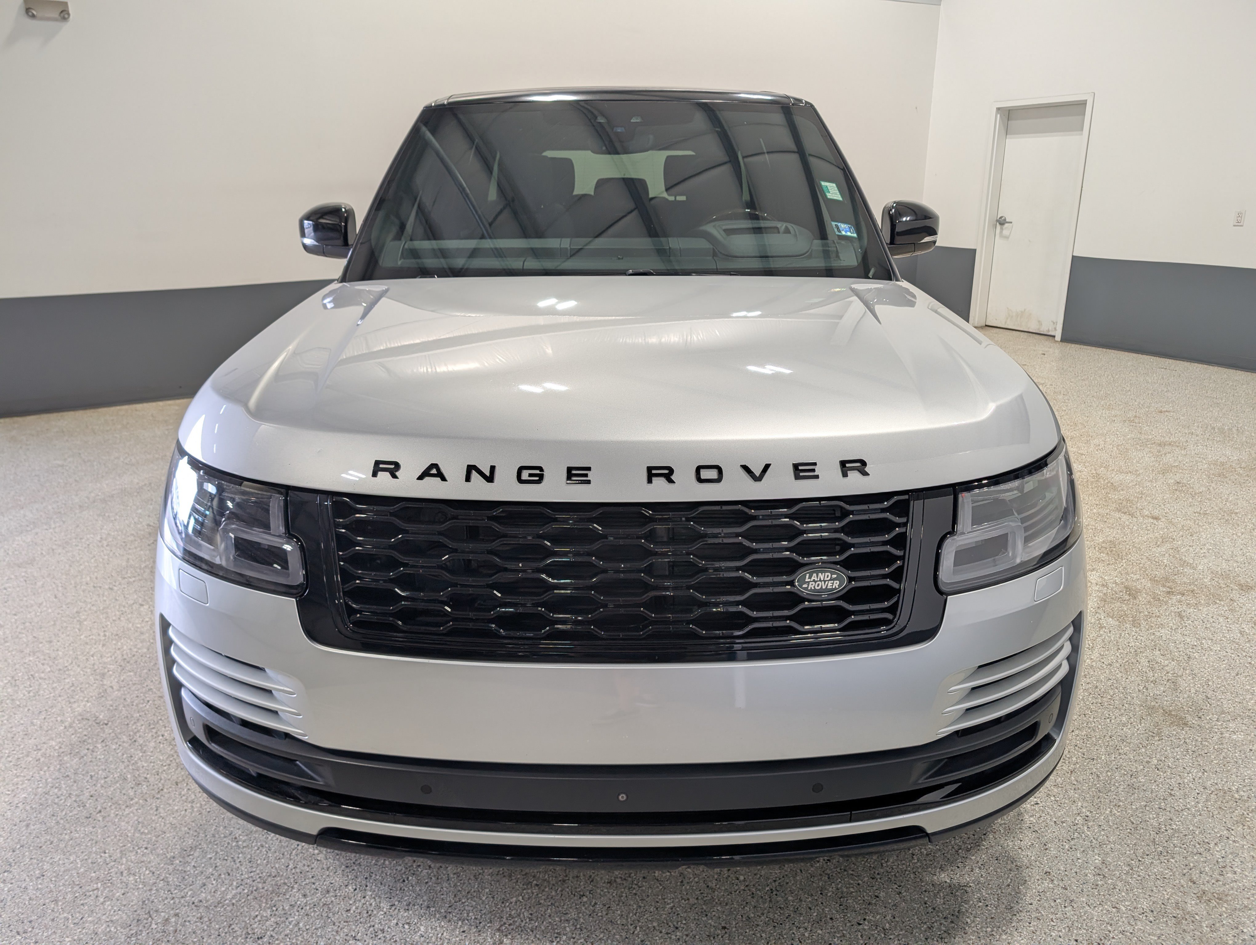 Used 2019 Land Rover Range Rover Long Wheelbase Supercharged AWD/4WD image 7