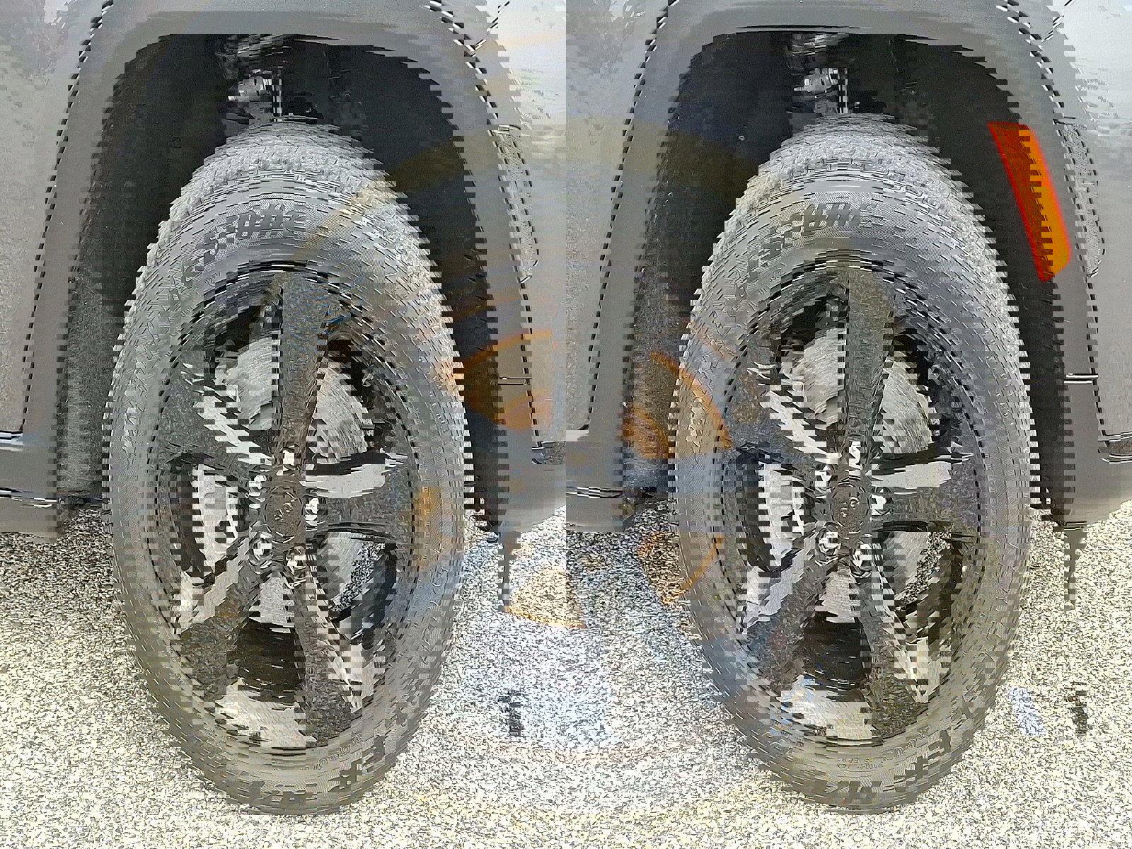 Used 2022 Jeep Grand Cherokee L Laredo image 8