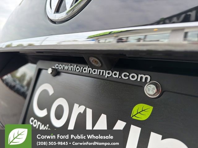 Used 2017 Volkswagen Passat 1.8T SE w/ SE Lighting Package image 11