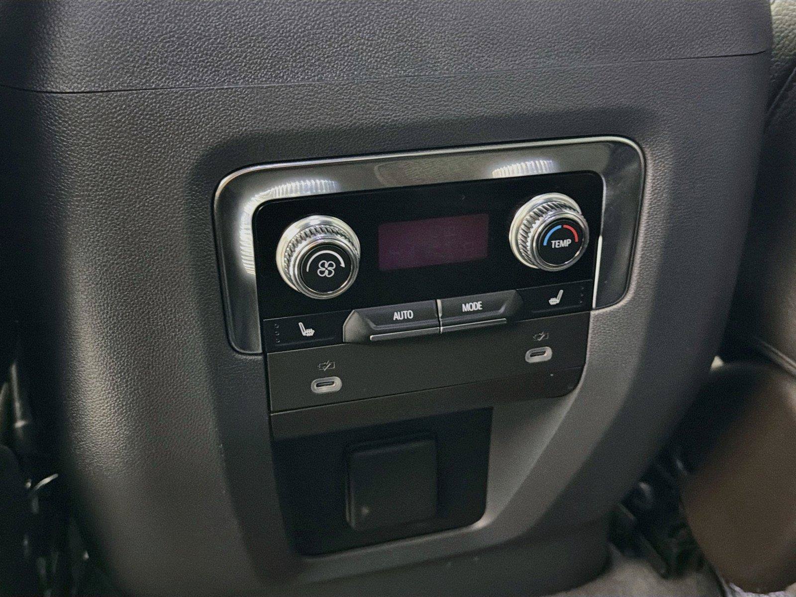 Used 2024 GMC Yukon Denali AWD/4WD image 26