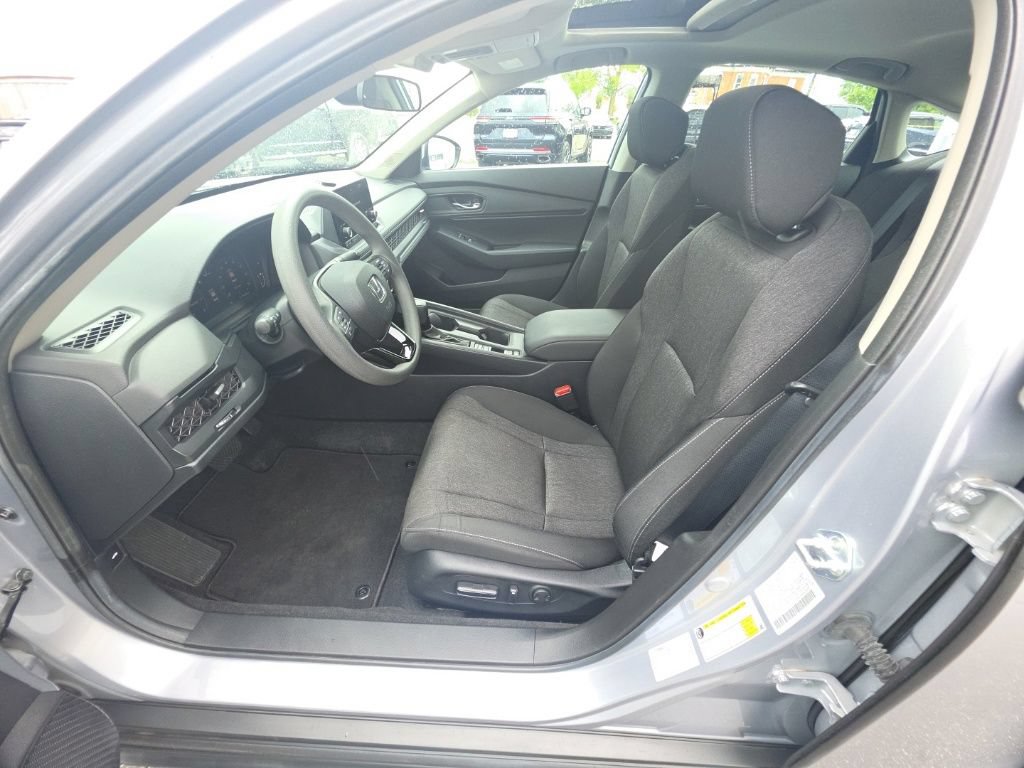 Certified 2023 Honda Accord EX image 12