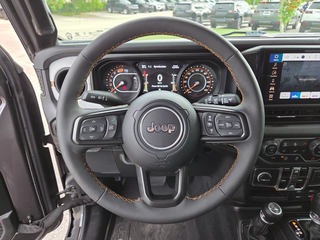 Used 2024 Jeep Wrangler Unlimited Sport AWD/4WD image 32