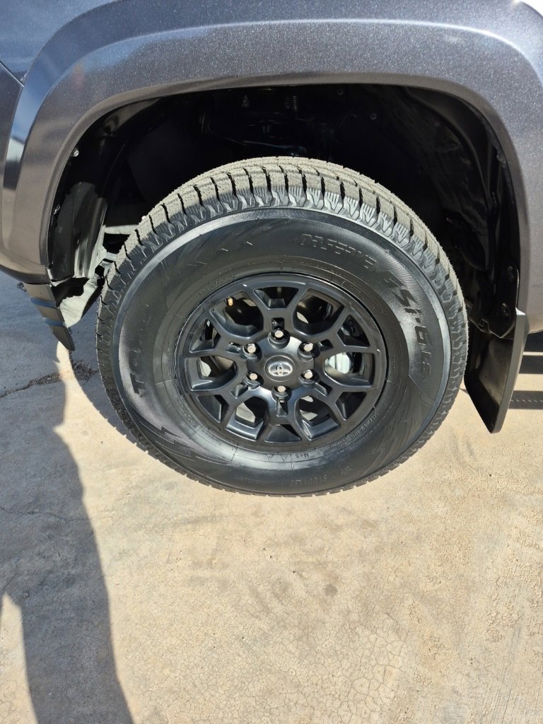 Used 2021 Toyota Tacoma image 9