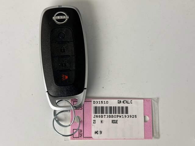 Used 2023 Nissan Rogue SV image 19