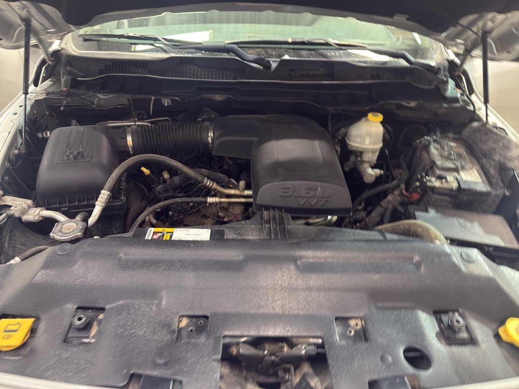 Used 2016 RAM 1500 Express image 29