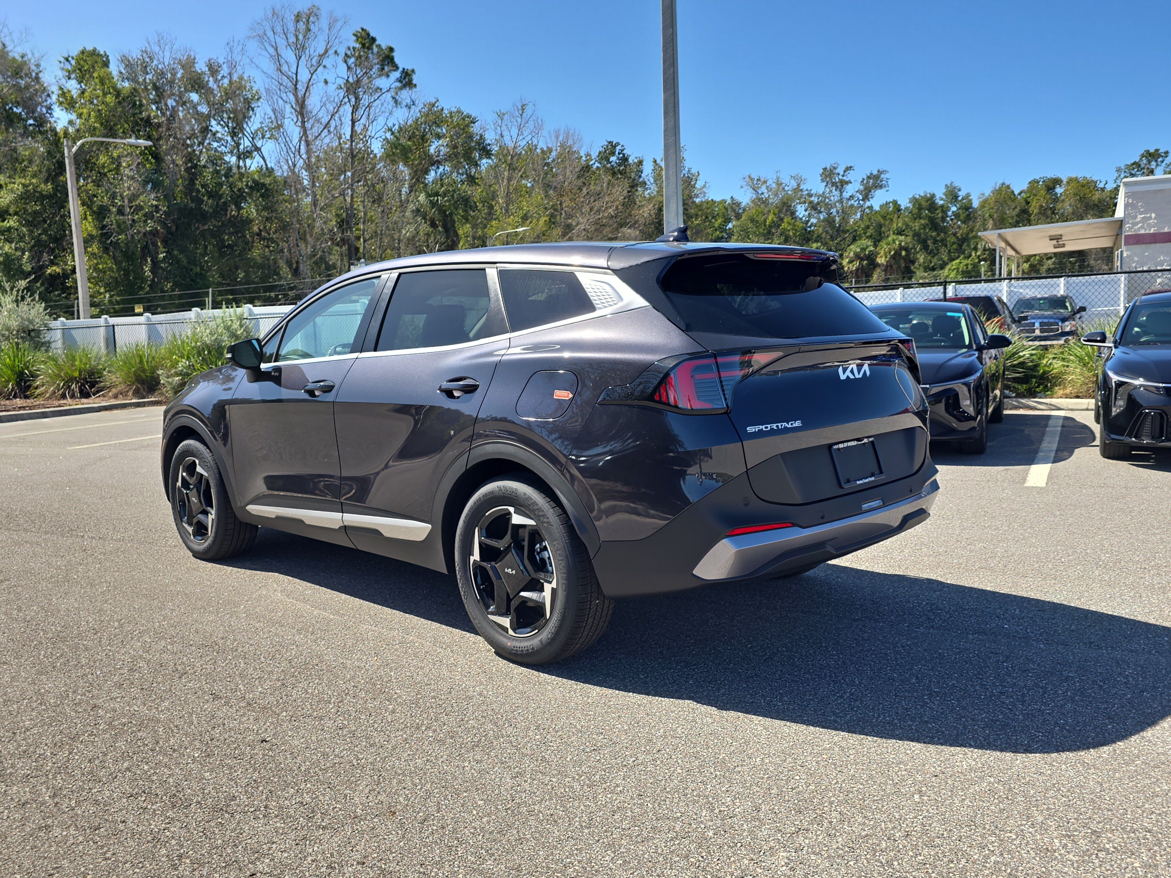 New 2027 Kia Sportage EX FWD image 6