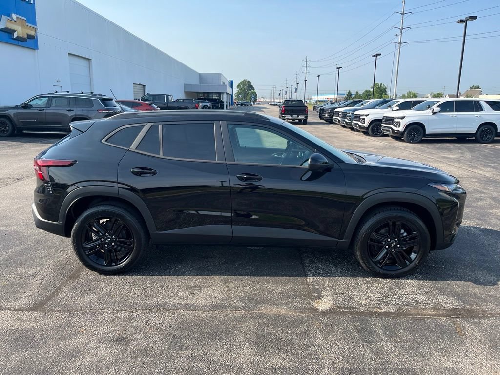 New 2026 Chevrolet Trax ACTIV w/ Driver Confidence Package FWD image 8