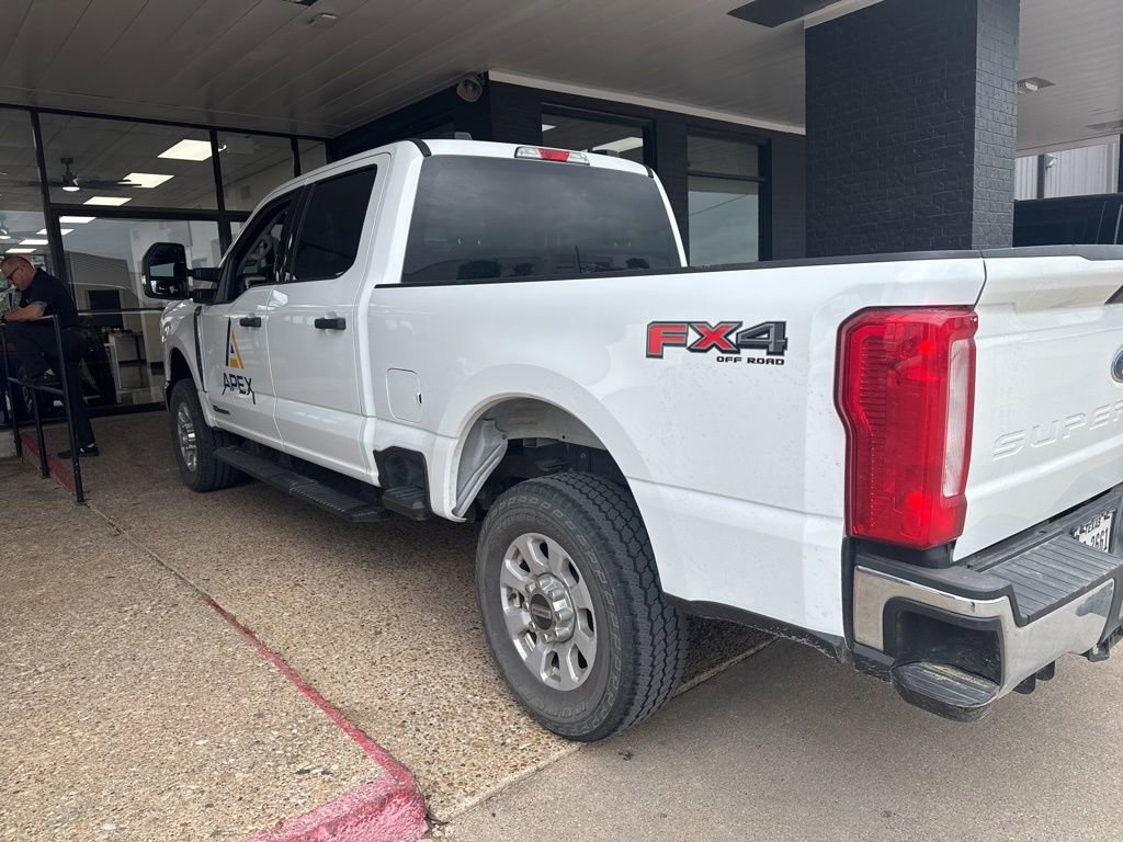 Used 2024 Ford F250 XLT w/ FX4 Off-Road Package AWD/4WD image 4