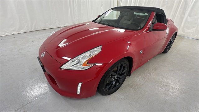 Used 2017 Nissan 370Z Touring image 7