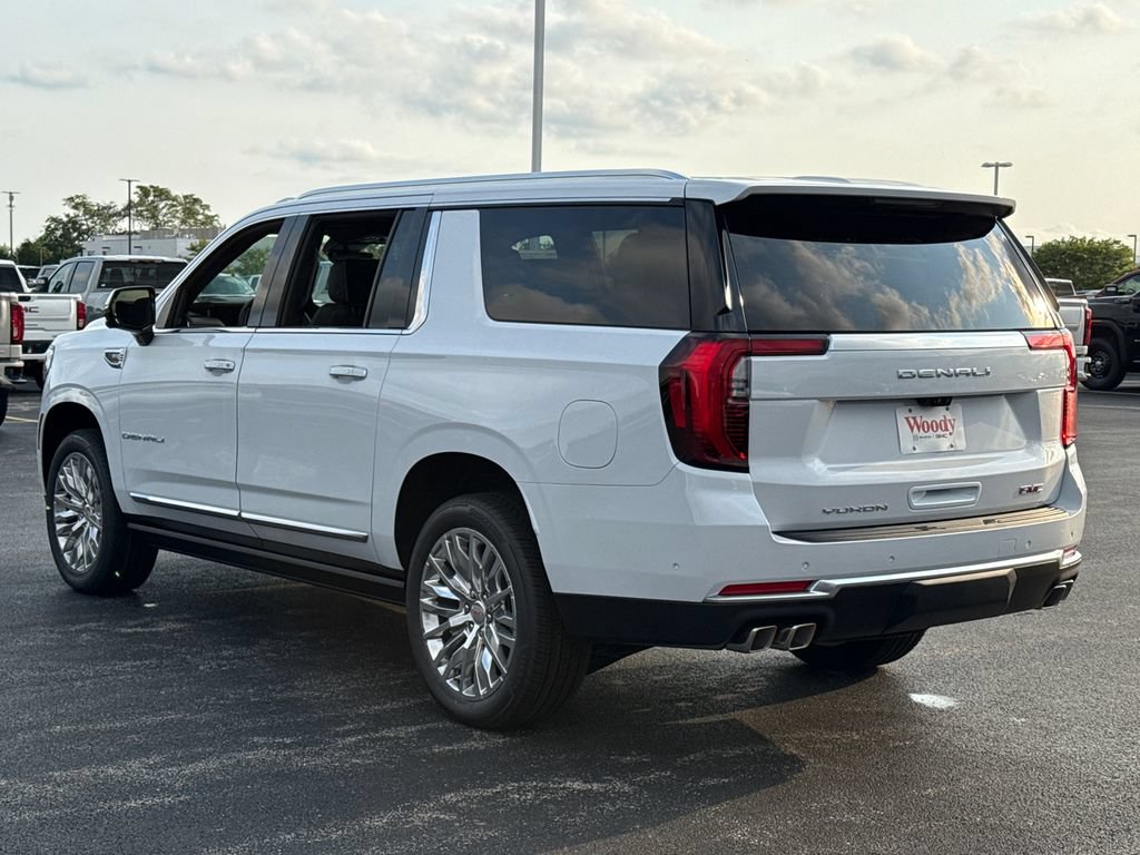 New 2026 GMC Yukon XL Denali w/ Denali Reserve Package AWD/4WD image 9
