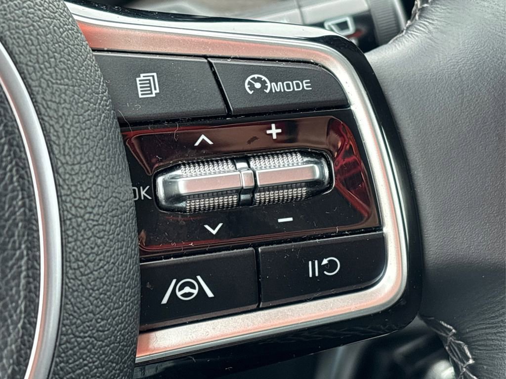 Certified 2022 Kia Sorento S w/ Panoramic Sunroof Package image 27