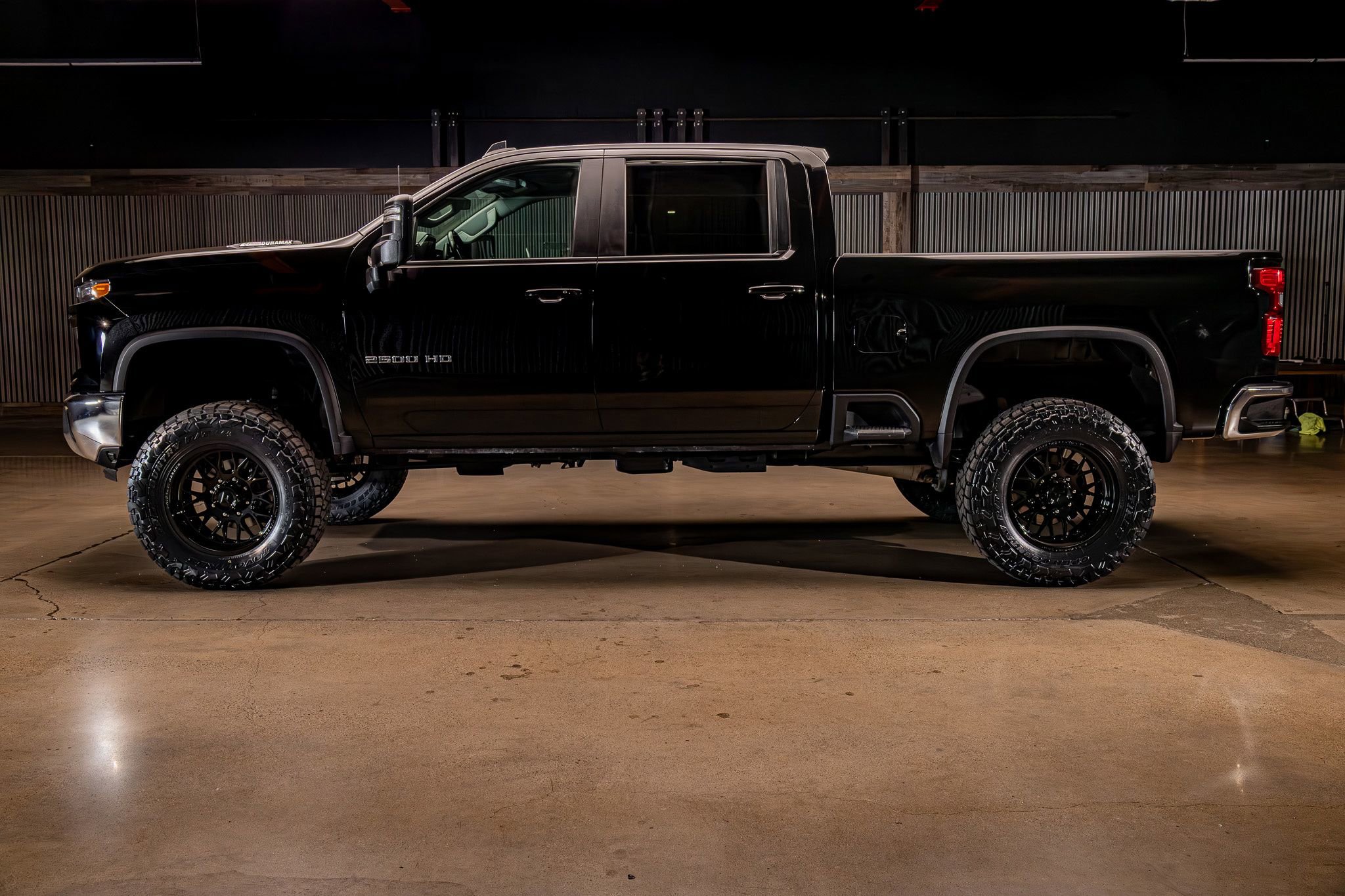 Used 2024 Chevrolet Silverado 2500 LT w/ Convenience Package AWD/4WD image 6