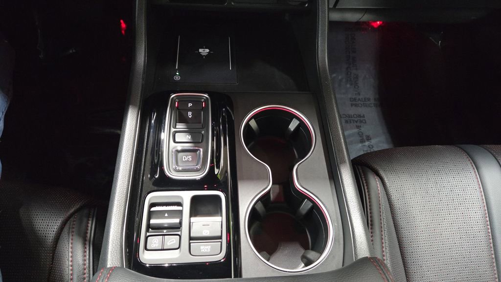 Used 2023 Honda Pilot Elite image 18