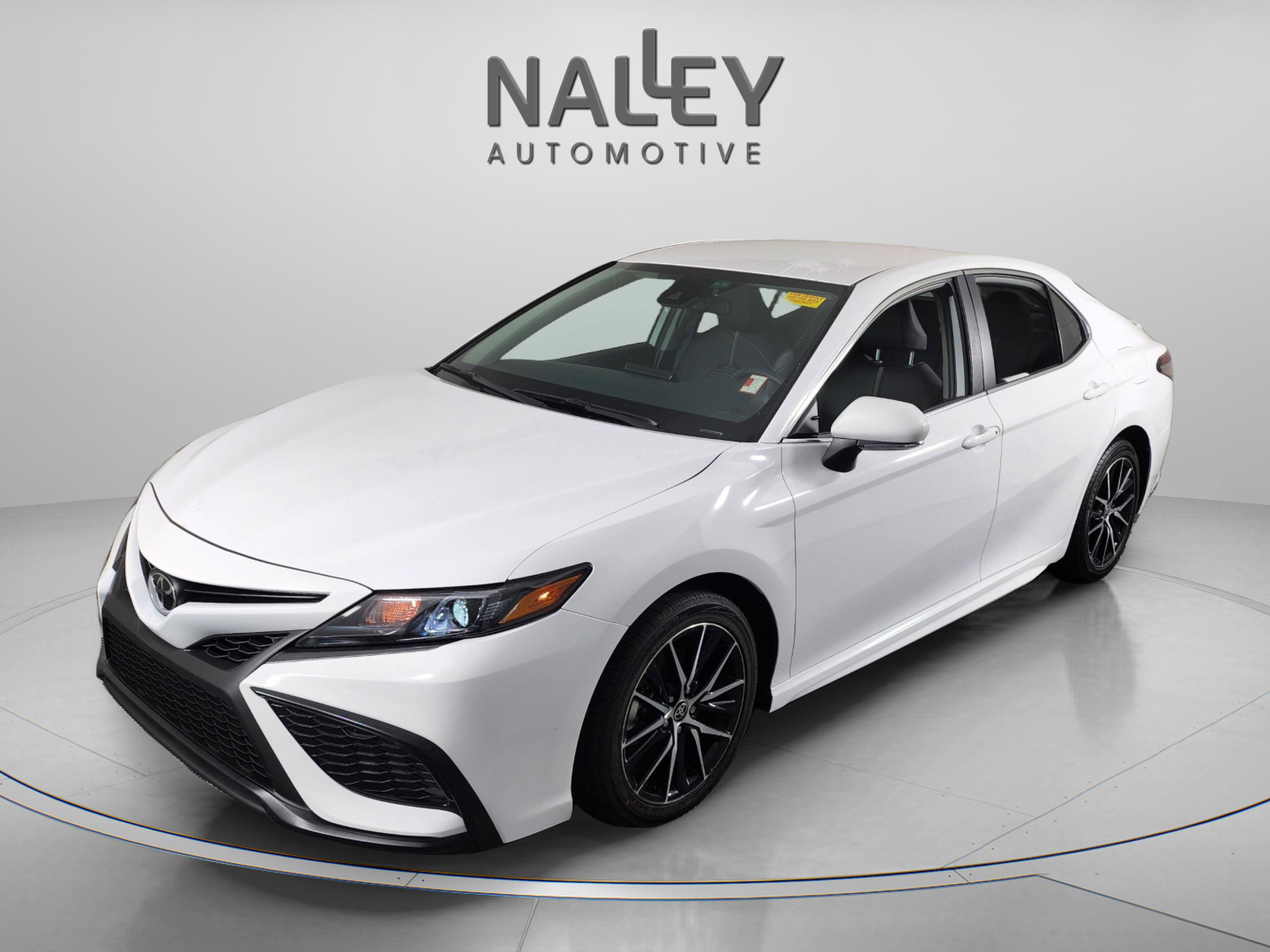 Used 2024 Toyota Camry SE