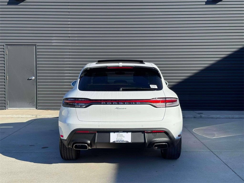New 2026 Porsche Macan AWD/4WD image 7