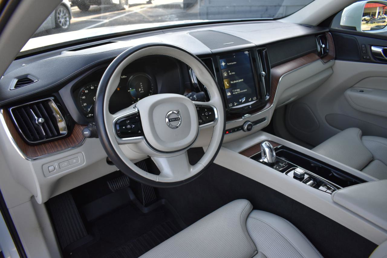 Used 2019 Volvo XC60 T8 Inscription w/ Advanced Package image 10