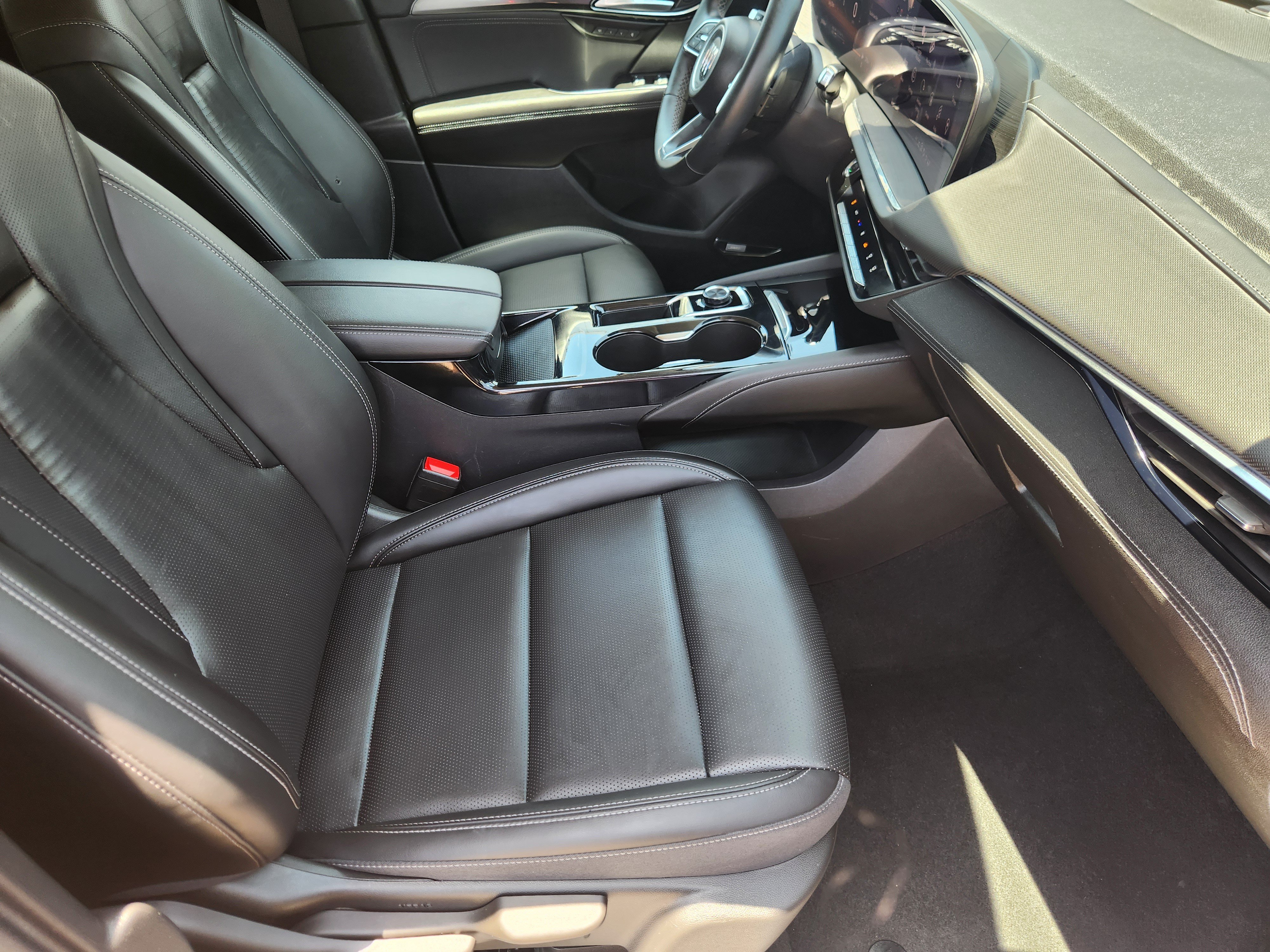 Used 2024 Buick Envision Preferred AWD/4WD image 14