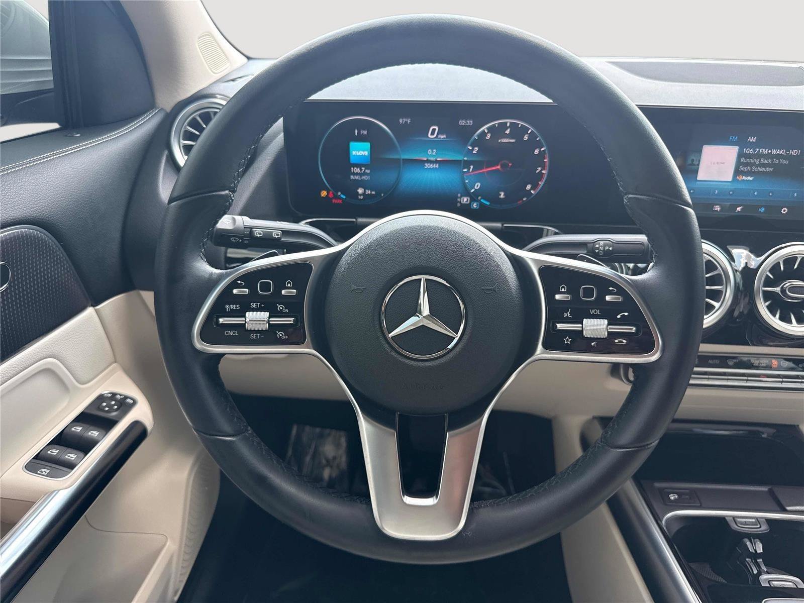 Used 2022 Mercedes-Benz GLA 250 4MATIC image 17