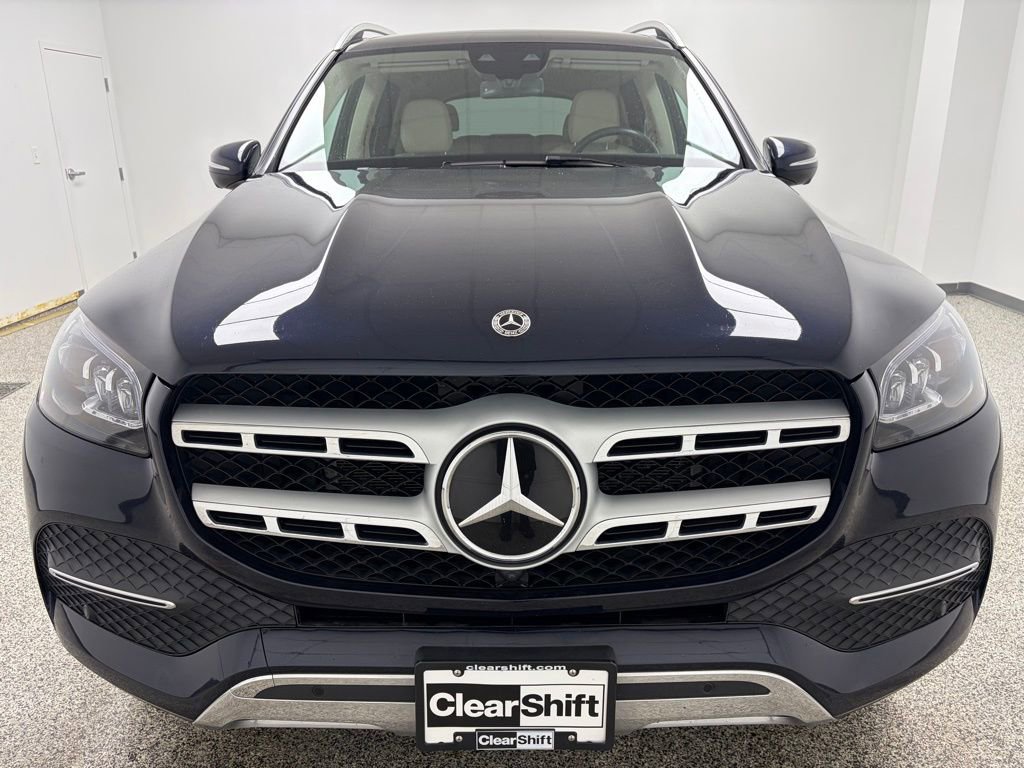 Used 2022 Mercedes-Benz GLS 450 4MATIC image 2