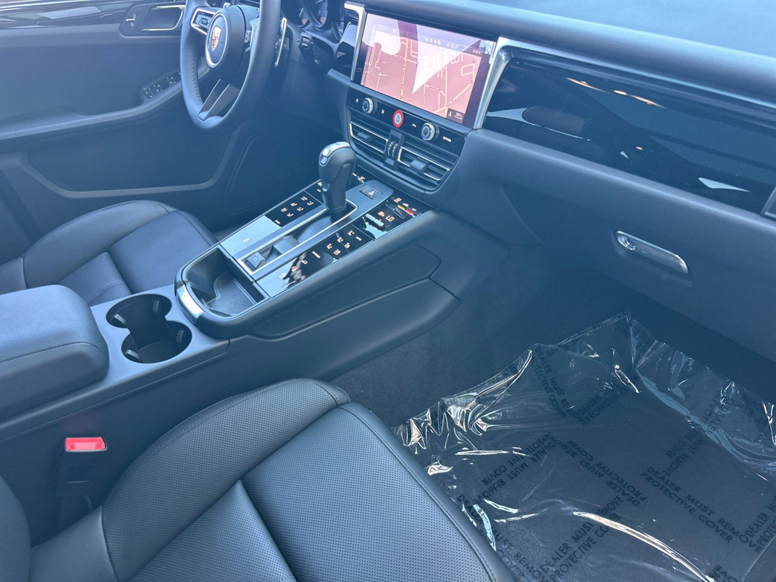 New 2026 Porsche Macan AWD/4WD image 16