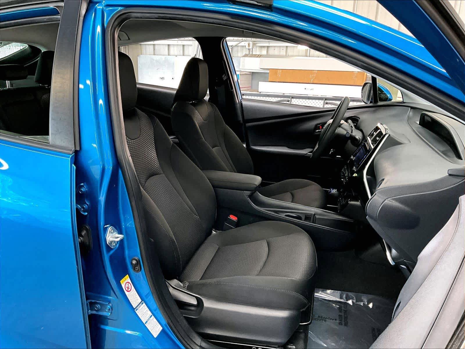 Used 2019 Toyota Prius LE AWD/4WD image 9