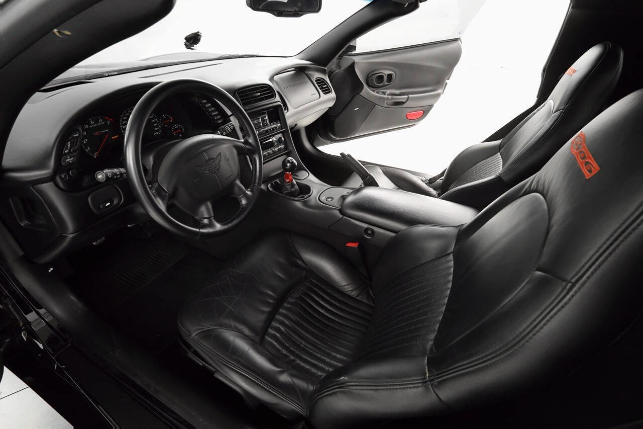 Used 2002 Chevrolet Corvette Z06 RWD image 18