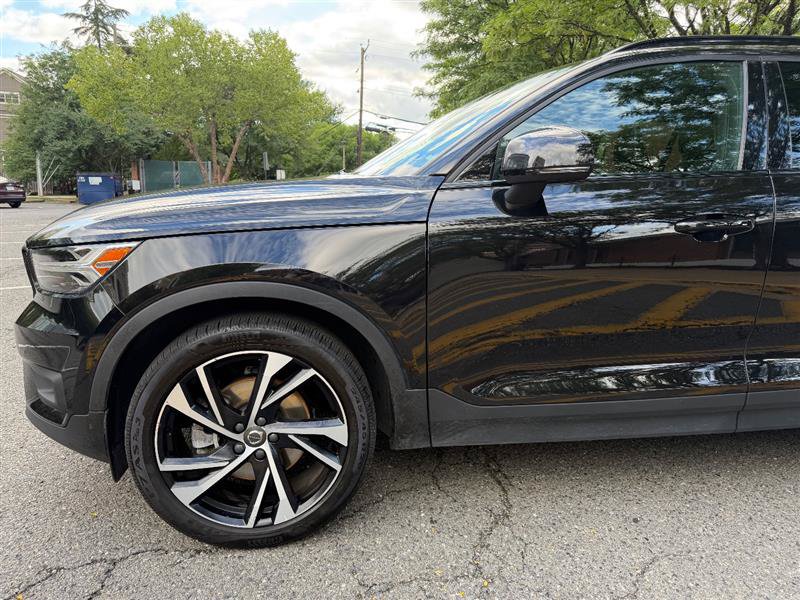 Used 2020 Volvo XC40 T5 R-Design w/ Protection Package Premier AWD/4WD image 14