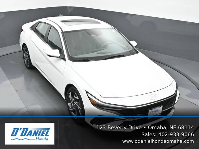 Used 2024 Hyundai Elantra SEL w/ Convenience Package FWD image 20