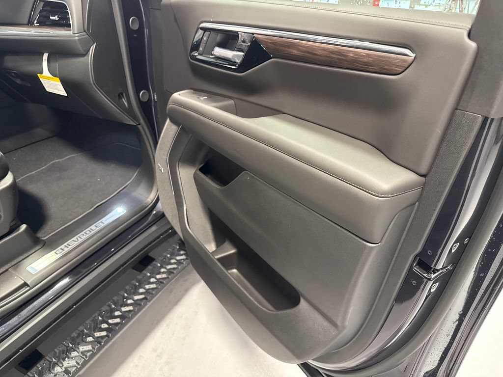 New 2026 Chevrolet Tahoe Z71 w/ Z71 Off-Road Package AWD/4WD image 39