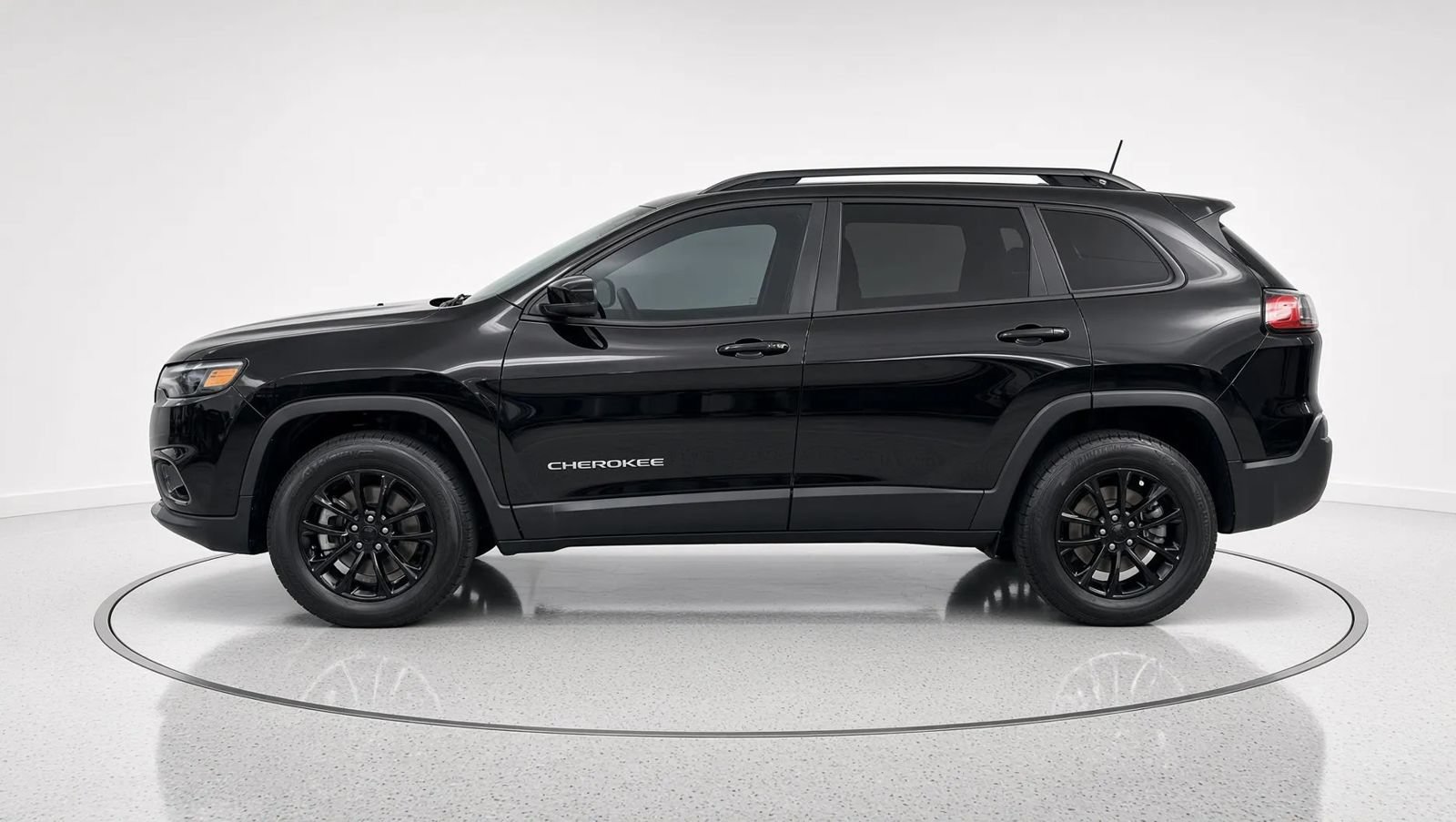 Used 2023 Jeep Cherokee Altitude Lux AWD/4WD image 2