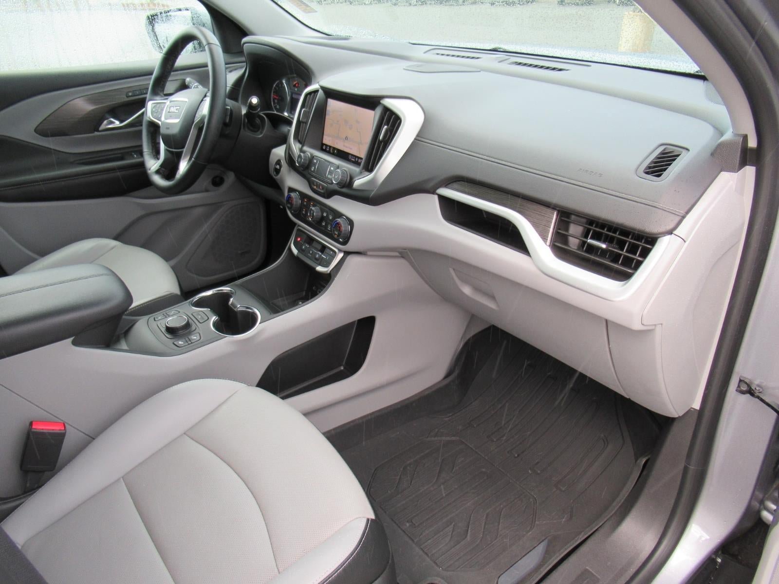 Used 2024 GMC Terrain SLT w/ Infotainment Package II FWD image 11