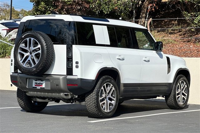 New 2026 Land Rover Defender 110 S image 5