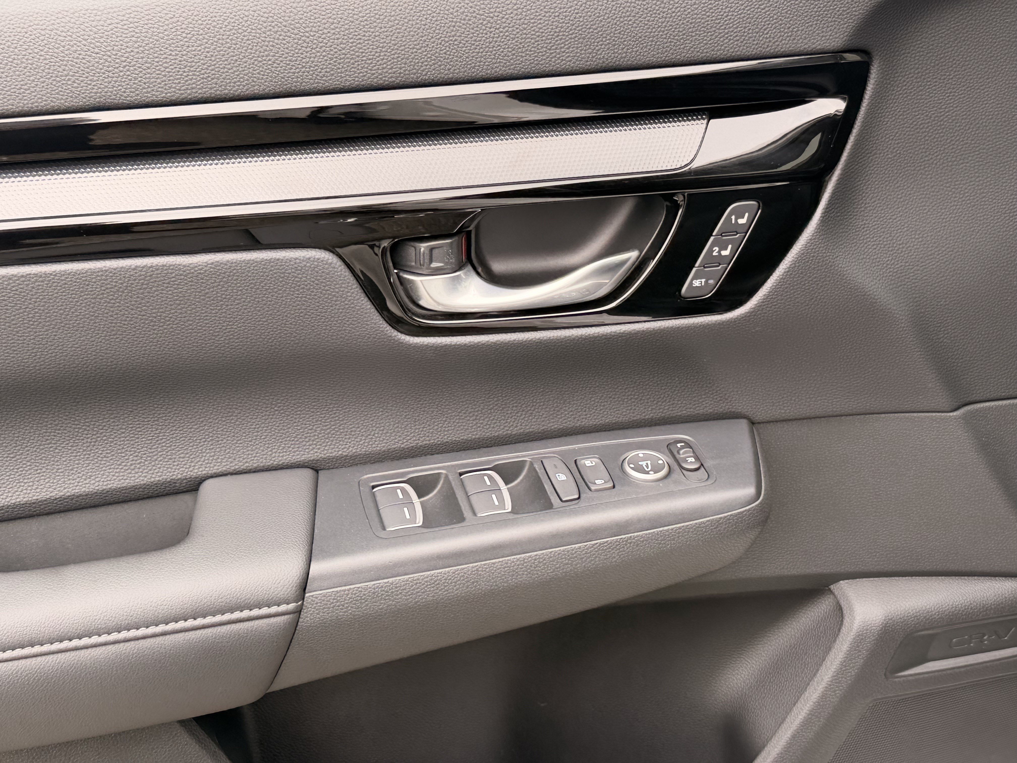 Used 2023 Honda CR-V EX-L image 11