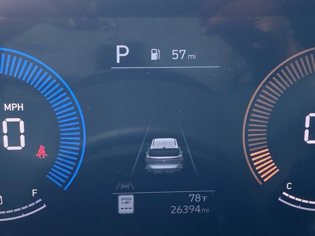 Used 2025 Hyundai Kona SEL image 3