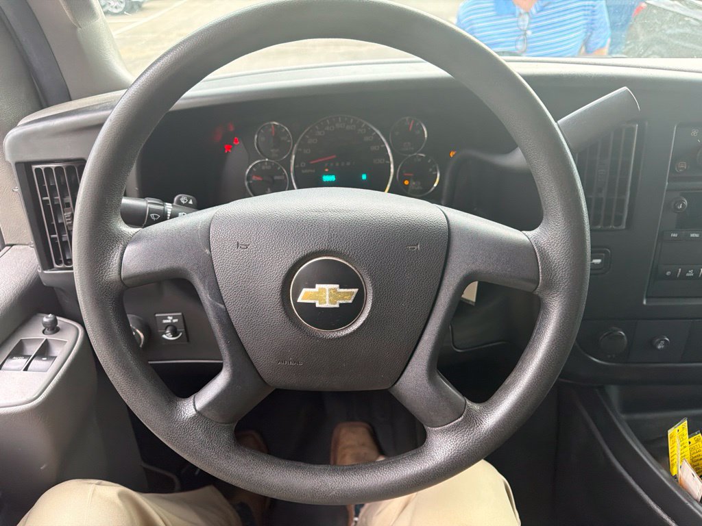 Used 2022 Chevrolet Express 2500 Extended RWD image 11