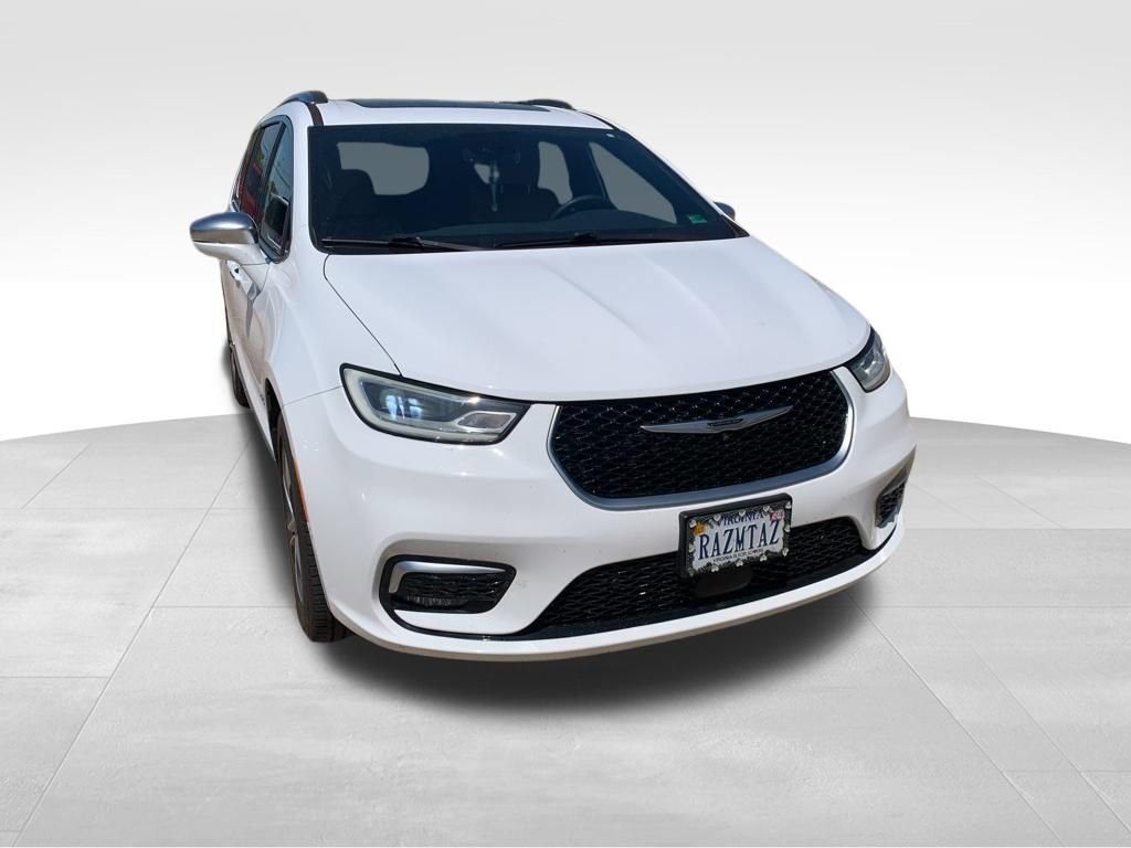 Used 2022 Chrysler Pacifica Pinnacle image 8