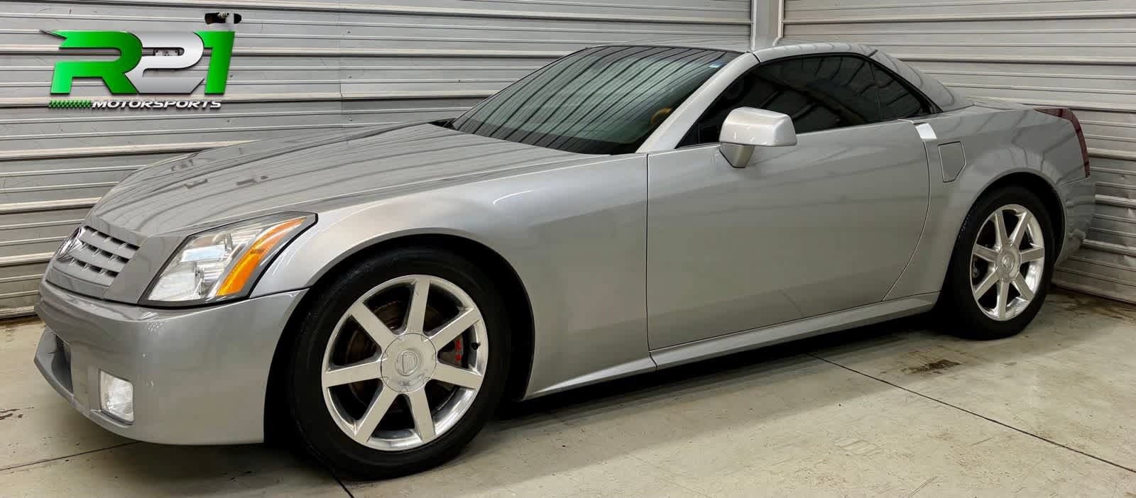 Used 2005 Cadillac XLR RWD image 1