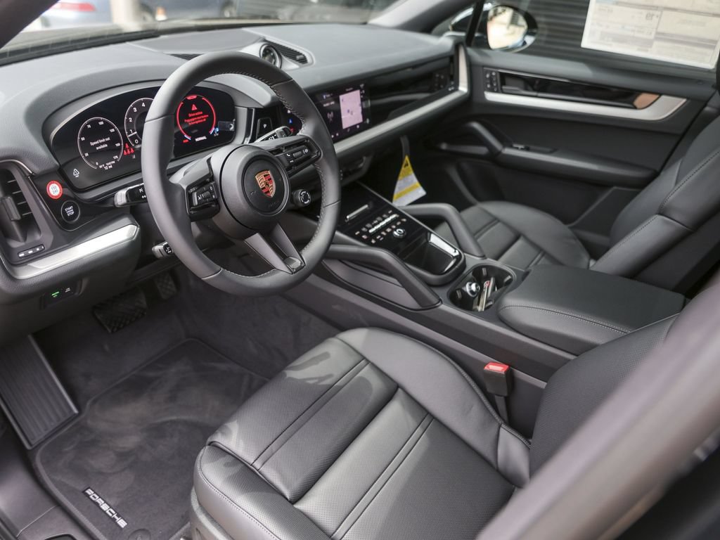 New 2026 Porsche Cayenne Coupe AWD/4WD image 4