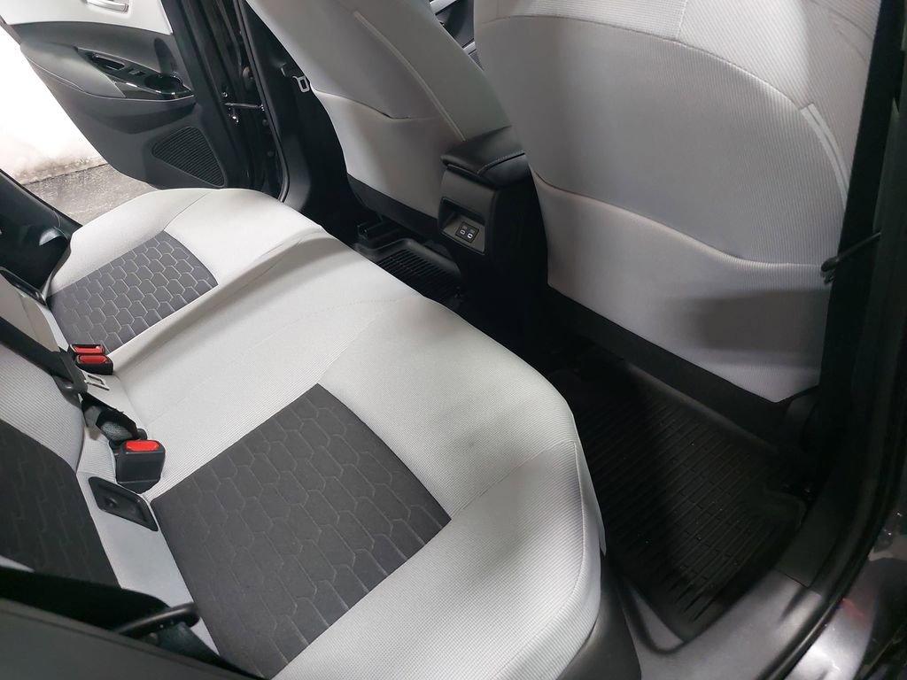 Used 2024 Toyota Corolla SE image 11