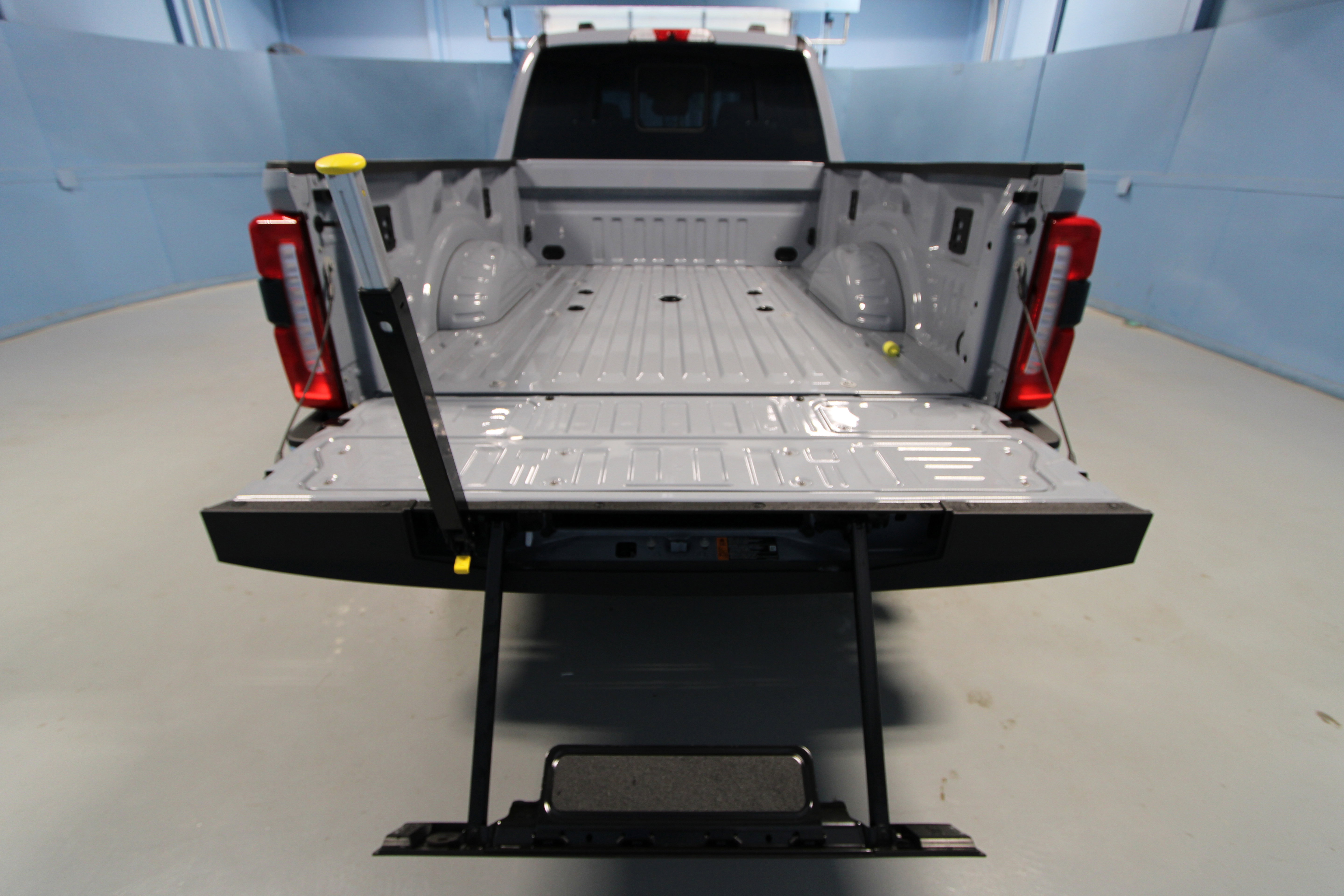 New 2025 Ford F350 King Ranch w/ Chrome Package image 42