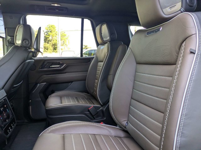 New 2027 GMC Yukon Denali Ultimate AWD/4WD image 18