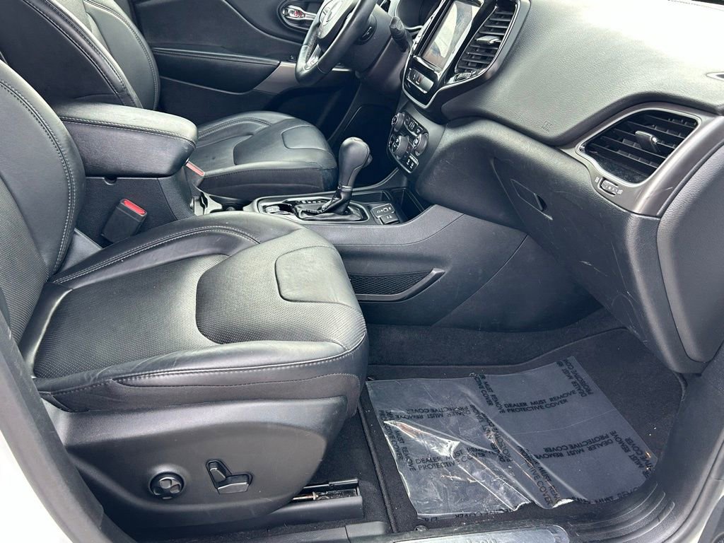 Certified 2019 Jeep Cherokee Limited image 33