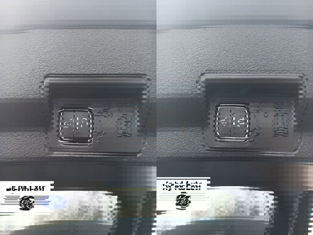 Used 2025 Ford Explorer ST-Line w/ Premium Package image 13