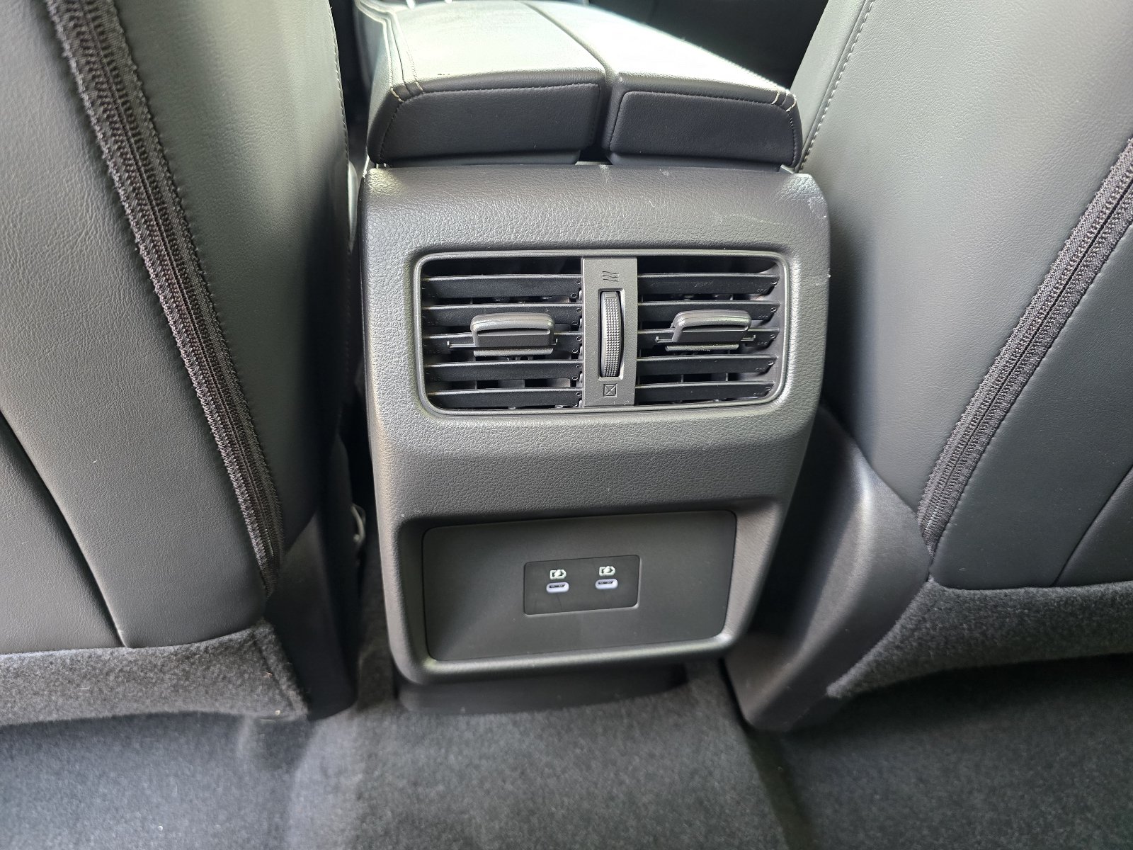 Used 2024 Nissan Rogue Platinum AWD/4WD image 25