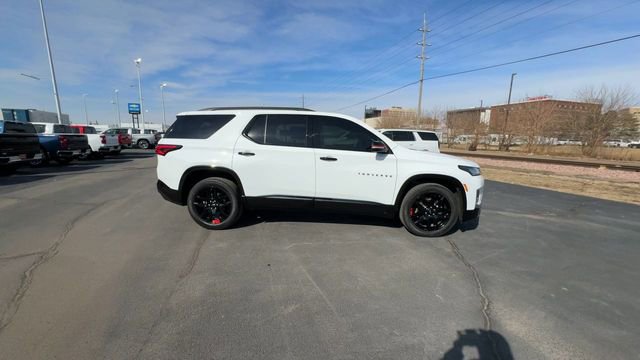 Used 2023 Chevrolet Traverse Premier w/ Redline Edition image 9
