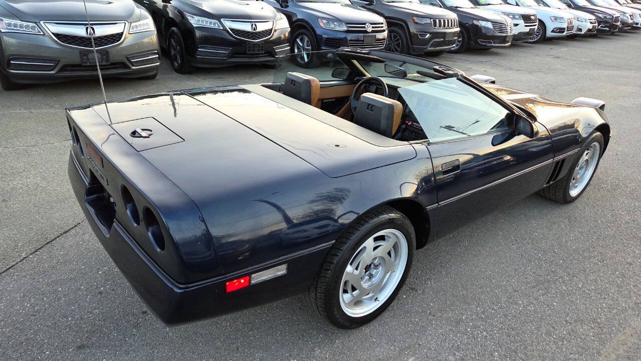 Used 1989 Chevrolet Corvette Convertible RWD image 16